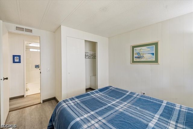 952 Days LN, North Fort Myers, FL 33917