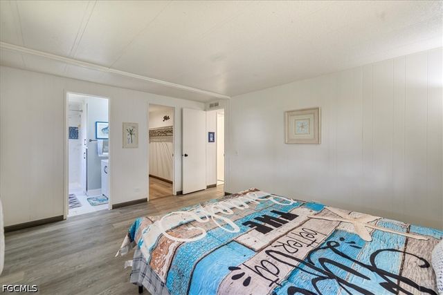 952 Days LN, North Fort Myers, FL 33917