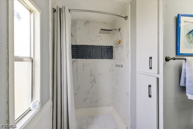 952 Days LN, North Fort Myers, FL 33917
