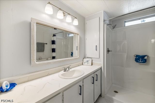 952 Days LN, North Fort Myers, FL 33917