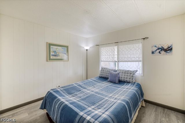 952 Days LN, North Fort Myers, FL 33917