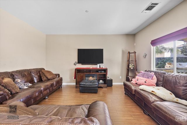 10901 Gustavo Court, Bakersfield, CA 93312