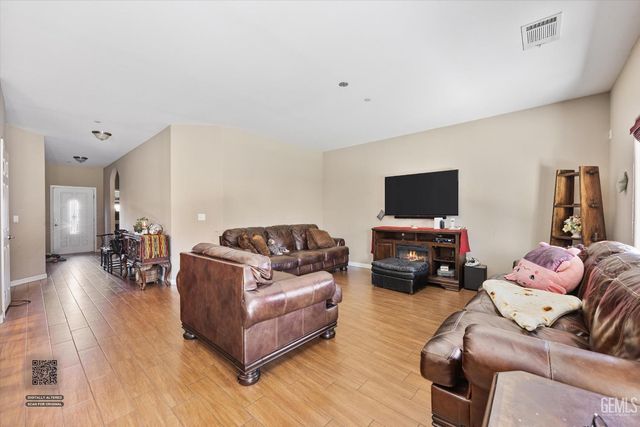 10901 Gustavo Court, Bakersfield, CA 93312