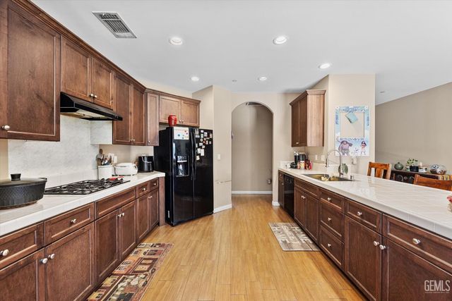 10901 Gustavo Court, Bakersfield, CA 93312