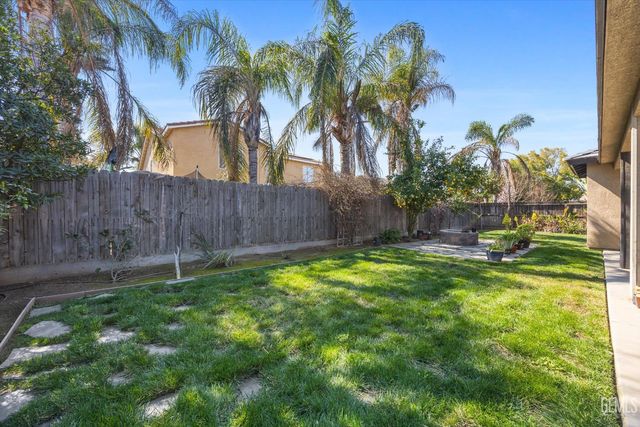 10901 Gustavo Court, Bakersfield, CA 93312