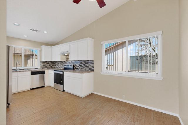 10609 Griffith Park Drive NE, Albuquerque, NM 87123