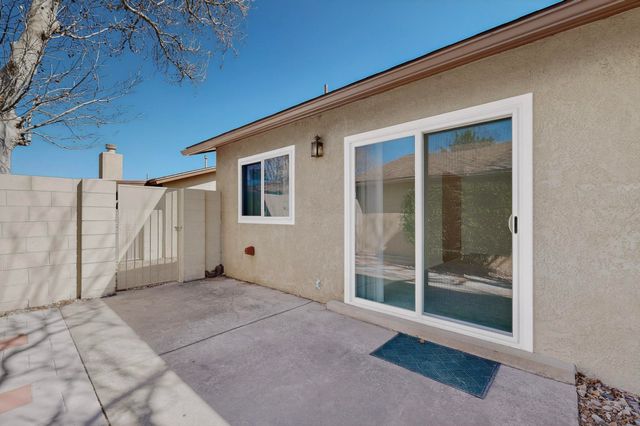 10609 Griffith Park Drive NE, Albuquerque, NM 87123