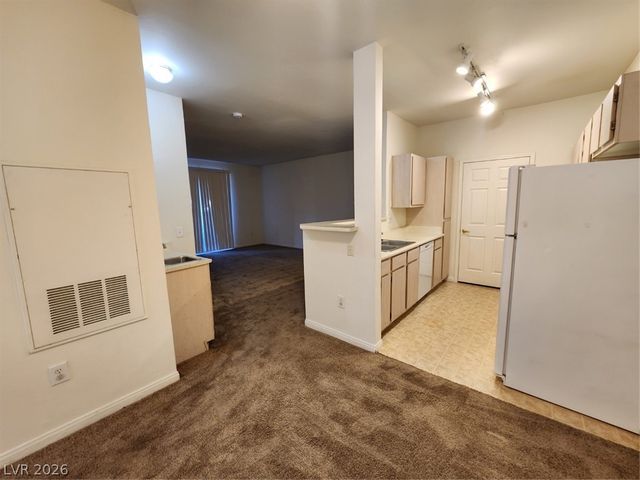 231 West Horizon Ridge Parkway 417, Henderson, NV 89012