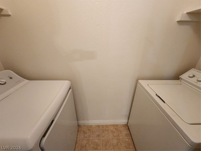 231 West Horizon Ridge Parkway 417, Henderson, NV 89012