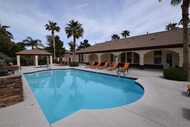 231 West Horizon Ridge Parkway 417, Henderson, NV 89012