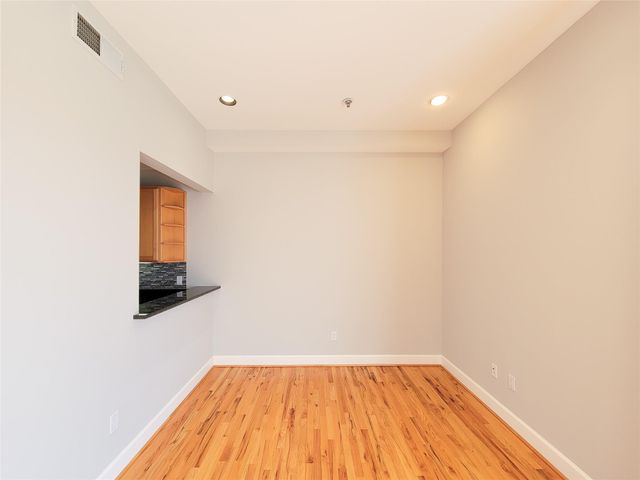 2520 Robinhood 800, Houston, TX 77005