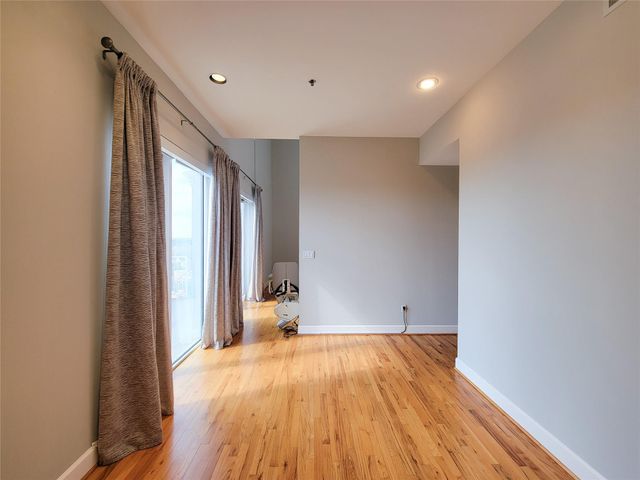 2520 Robinhood 800, Houston, TX 77005