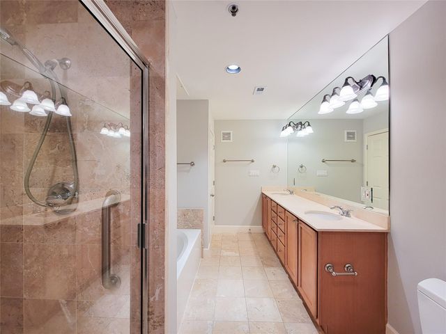 2520 Robinhood 800, Houston, TX 77005