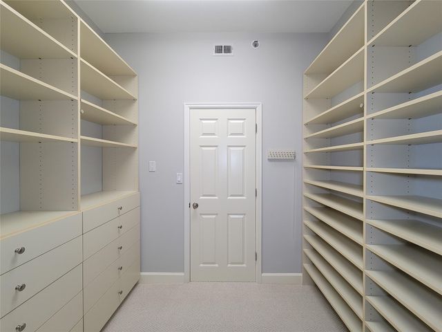 2520 Robinhood 800, Houston, TX 77005