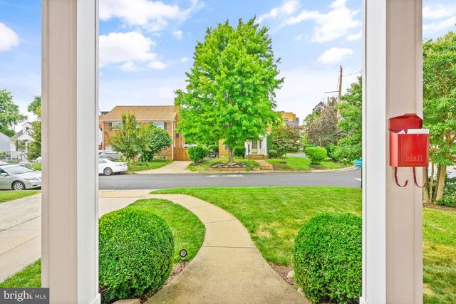 3100 12TH ST S, Arlington, VA 22204