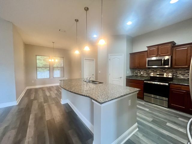 3020 Crown Creek Circle, Crestview, FL 32539