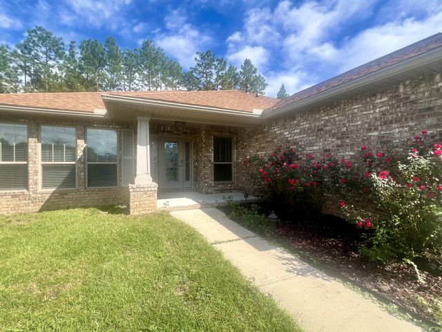 3020 Crown Creek Circle, Crestview, FL 32539