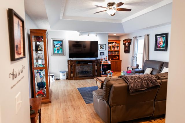 1319 Bonnie Blue Loop, Lawrenceburg, KY 40342