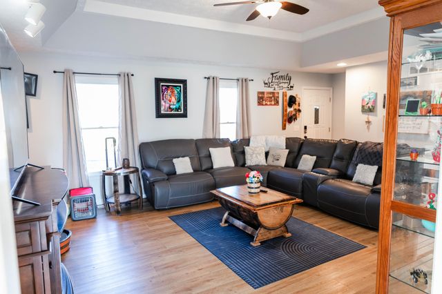 1319 Bonnie Blue Loop, Lawrenceburg, KY 40342