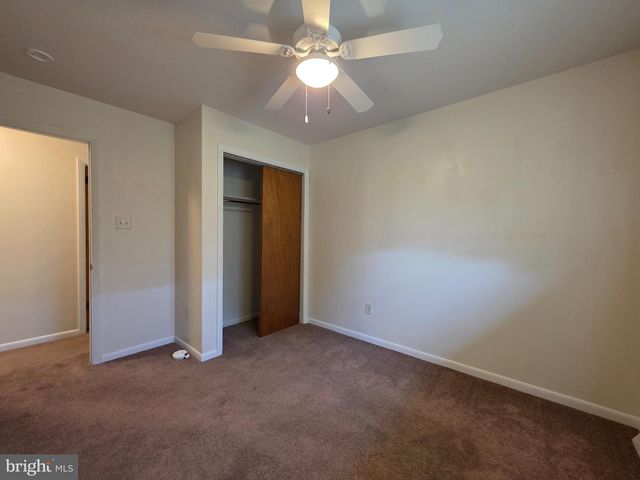 17 OAKLAWN BLVD, Ephrata, PA 17522