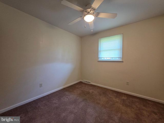 17 OAKLAWN BLVD, Ephrata, PA 17522