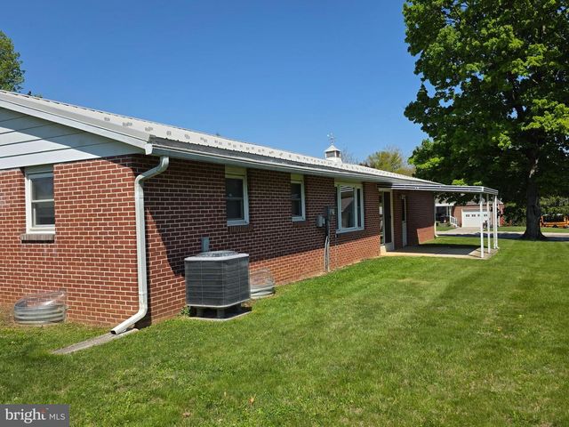 17 OAKLAWN BLVD, Ephrata, PA 17522
