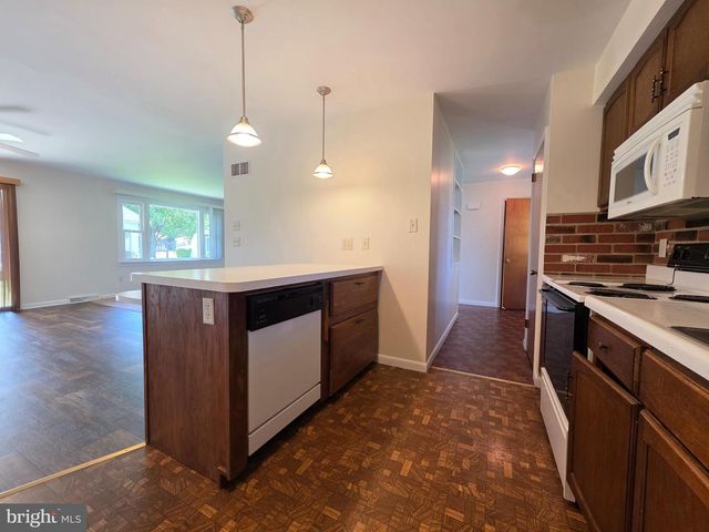17 OAKLAWN BLVD, Ephrata, PA 17522