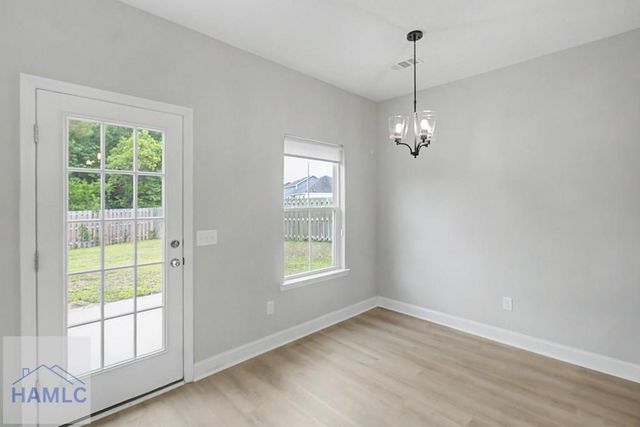 547 Fairview Circle, Hinesville, GA 31313