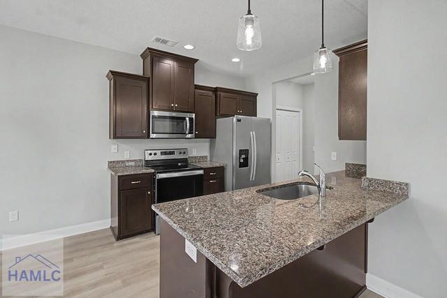 547 Fairview Circle, Hinesville, GA 31313