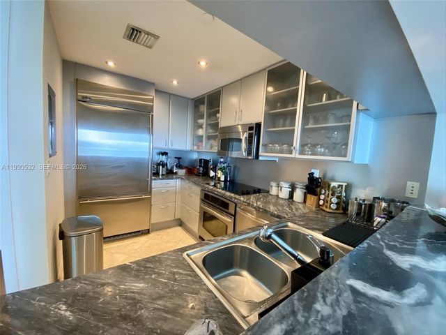 540 West Ave 2011, Miami Beach, FL 33139