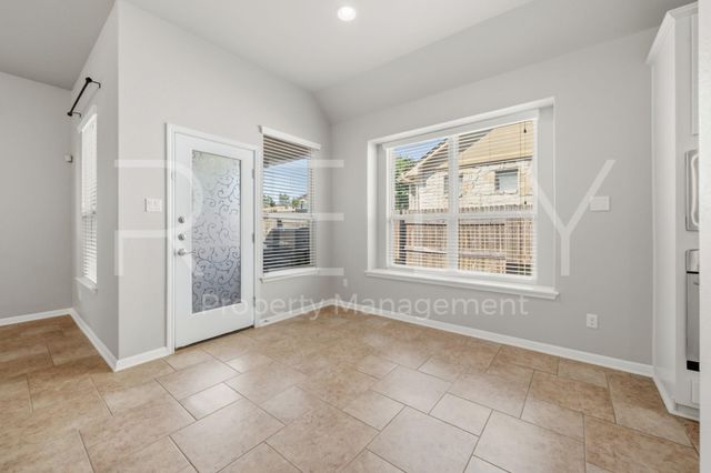 227 Choke Canyon LN, Georgetown, TX 78628