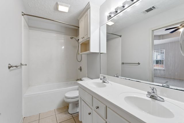 214 Weathering Circle, Austin, AR 72007