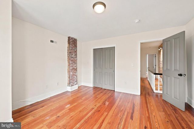 2514 E OAKDALE ST, Philadelphia, PA 19125