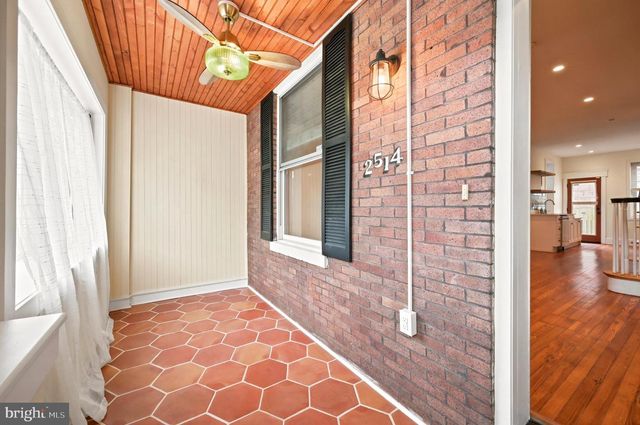 2514 E OAKDALE ST, Philadelphia, PA 19125