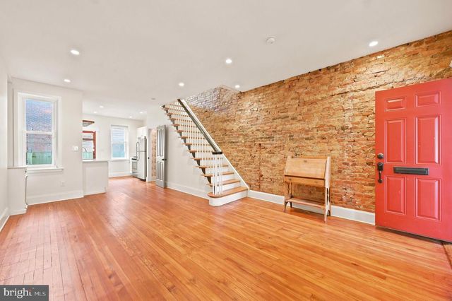 2514 E OAKDALE ST, Philadelphia, PA 19125