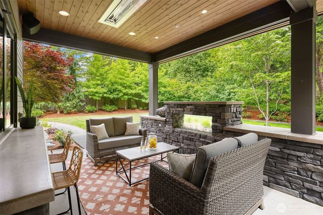 1732 Harrison Way NE, Issaquah, WA 98029