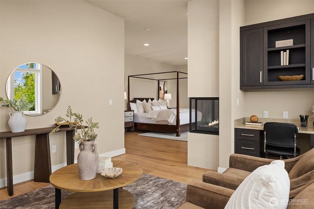 1732 Harrison Way NE, Issaquah, WA 98029