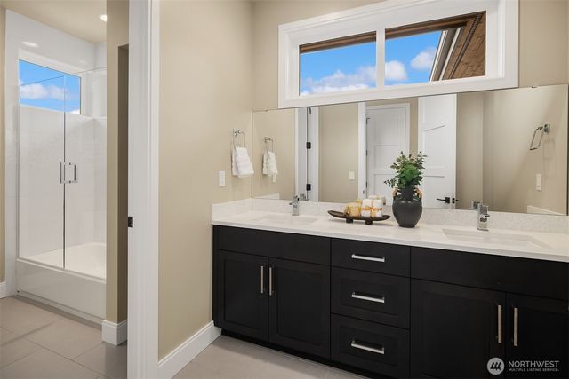 1732 Harrison Way NE, Issaquah, WA 98029
