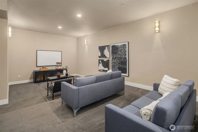 1732 Harrison Way NE, Issaquah, WA 98029