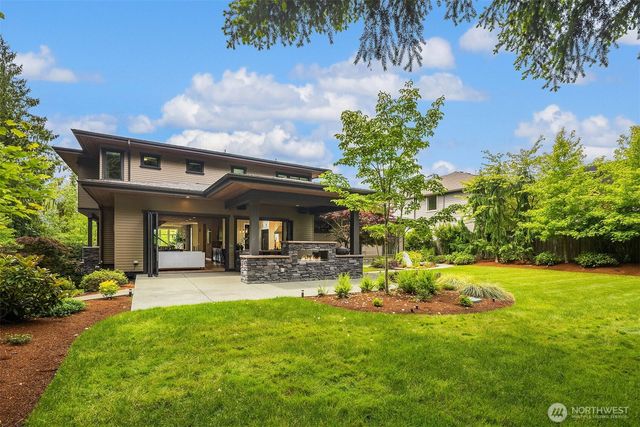 1732 Harrison Way NE, Issaquah, WA 98029
