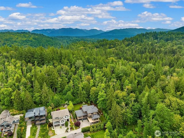 1732 Harrison Way NE, Issaquah, WA 98029