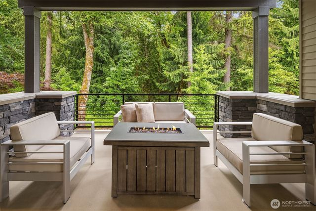1732 Harrison Way NE, Issaquah, WA 98029