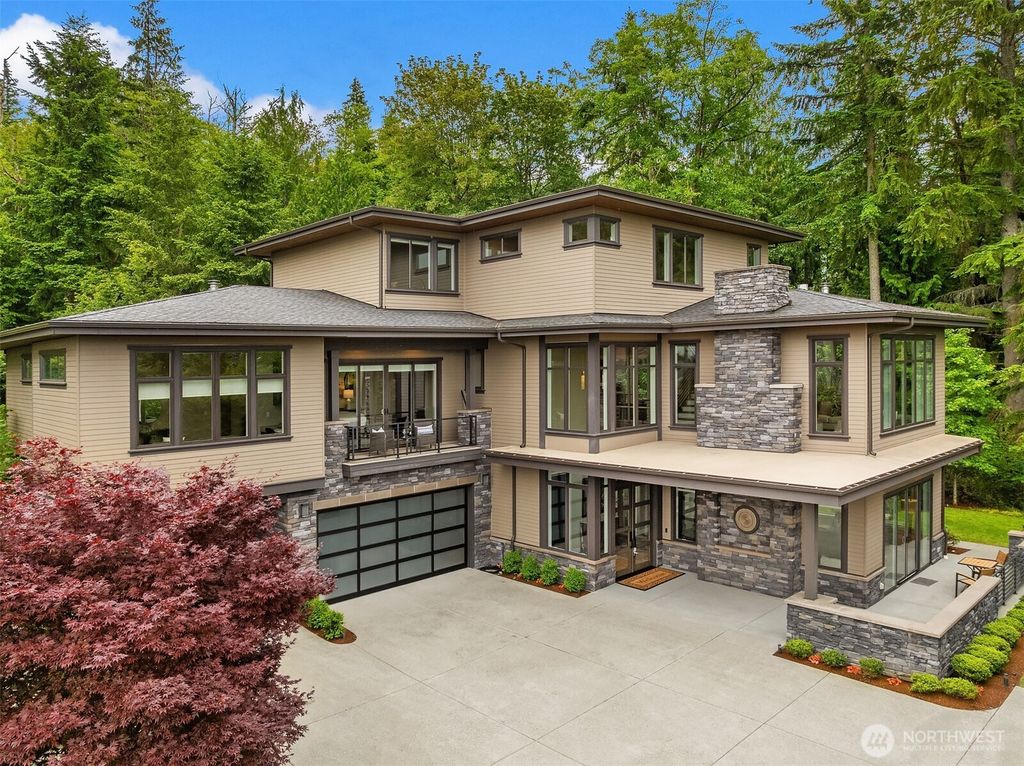 1732 Harrison Way NE, Issaquah, WA 98029