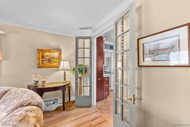 28549 Swan Island Drive, Grosse Ile, MI 48138