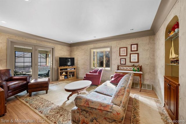 28549 Swan Island Drive, Grosse Ile, MI 48138