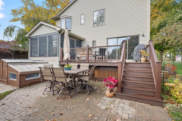 28549 Swan Island Drive, Grosse Ile, MI 48138