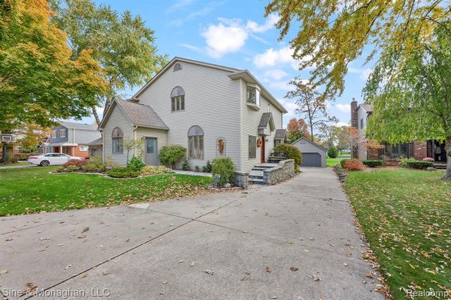 28549 Swan Island Drive, Grosse Ile, MI 48138