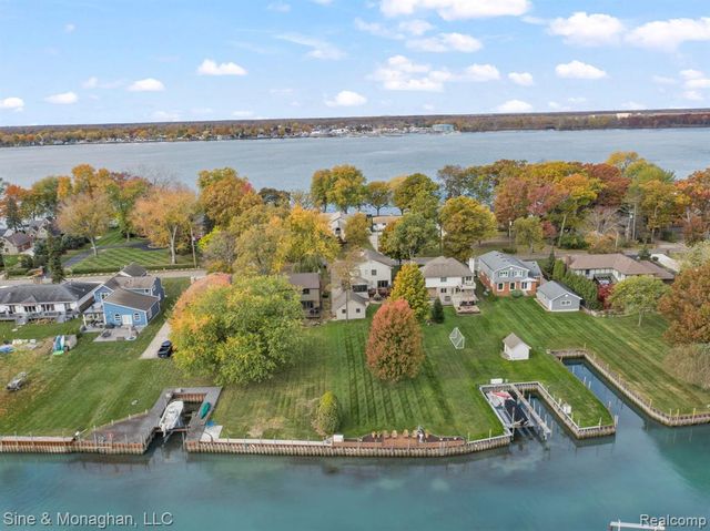 28549 Swan Island Drive, Grosse Ile, MI 48138