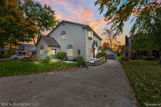 28549 Swan Island Drive, Grosse Ile, MI 48138