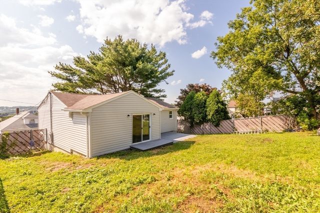 57 Stowe St, Fall River, MA 02720